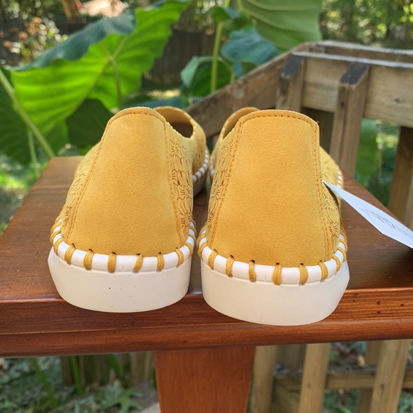 PATRIZIA BY SPRING STEP - Beautiful/Never Worn Spring/Summer Attire Shoes - Picture 4 of 7